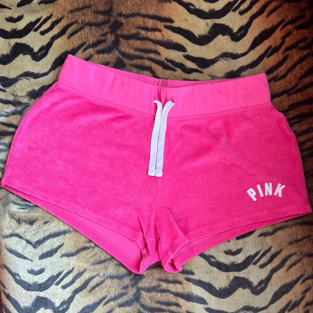 NWOT Pink Victoria’s Secret PINK Shorts size S.